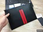 プラダ財布105
